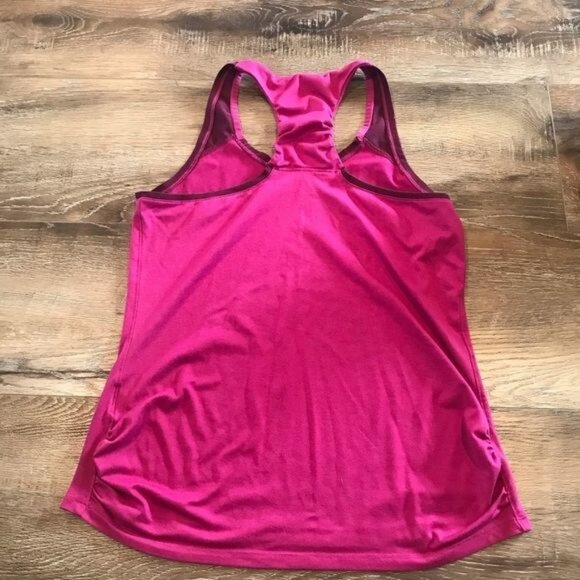 50% Off Sale  Nike Dri Fit Tank - Picture 3 of 4